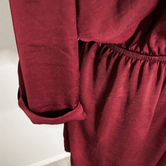 NWOT Forever 21 red 3/4 sleeve button down dress - Picture 3 of 6